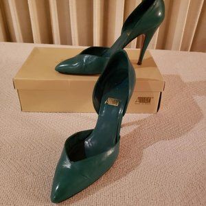 Allure Vintage Heels